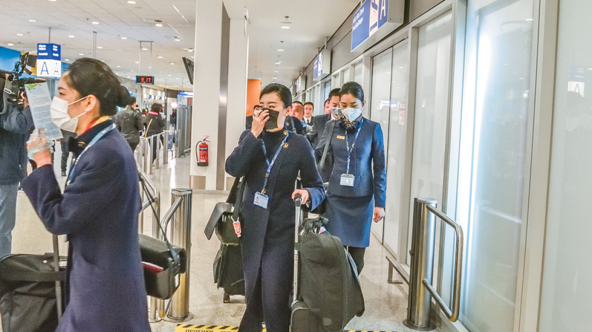 Κορωνοϊός: Μάχη στα σύνορα για την αναχαίτιση του ιού