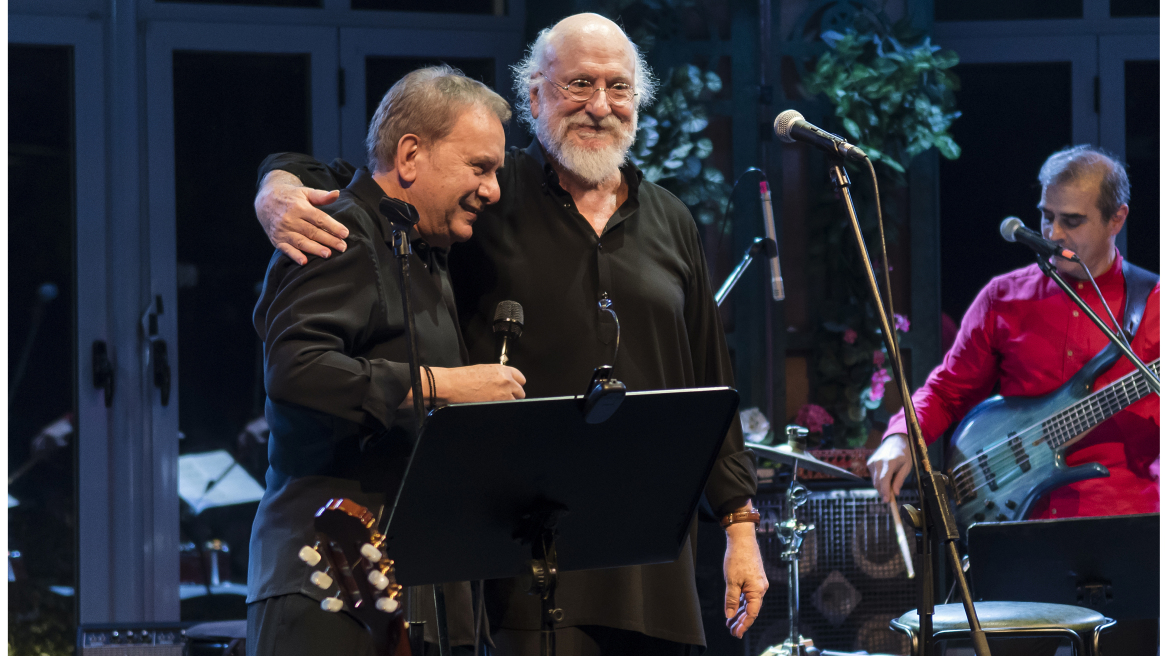 Διονύσης Σαββόπουλος - Μανώλης Μητσιάς τραγουδούν για τον έρωτα στο «Άλσος»