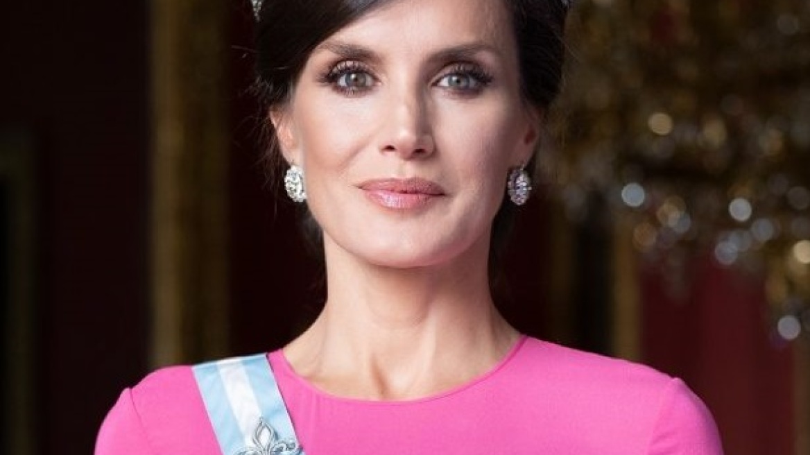 H Βασίλισσα Λετίσια μόλις φόρεσε το πιο απίστευτο ροζ ball gown