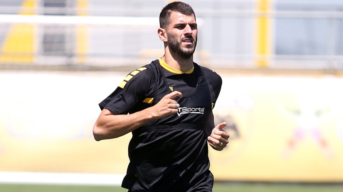 Μετράνε αντίστροφα στην ΑΕΚ για την επιστροφή του Ολιβέιρα