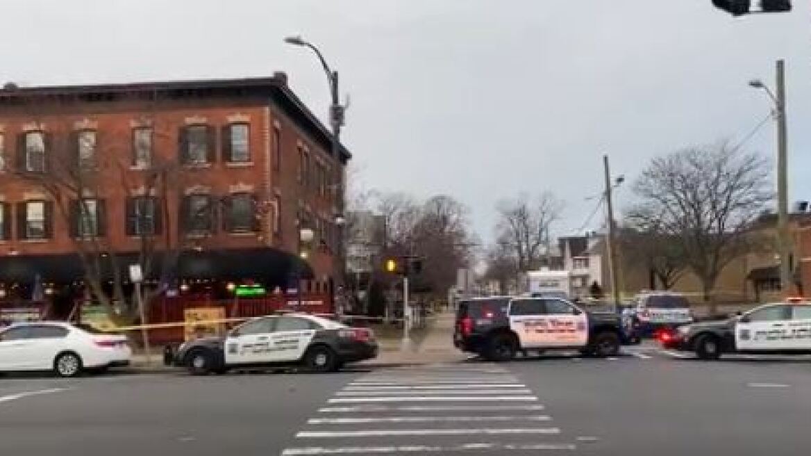 HΠA: Πυροβολισμοί σε μπαρ του Κονέκτικατ - Ένας νεκρός