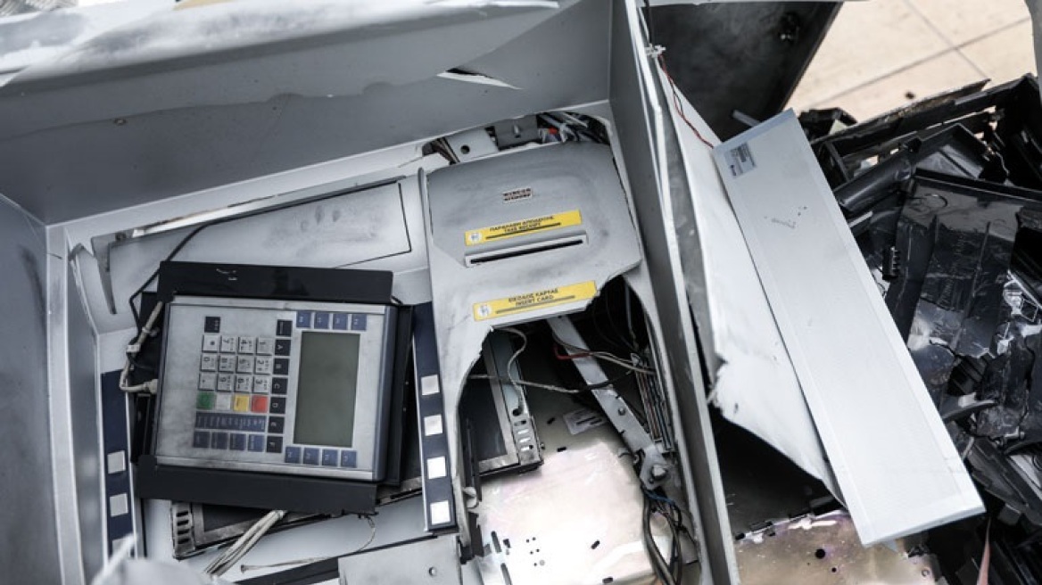 Ανατίναξαν τα ξημερώματα ΑΤΜ στον Άγιο Δημήτριο