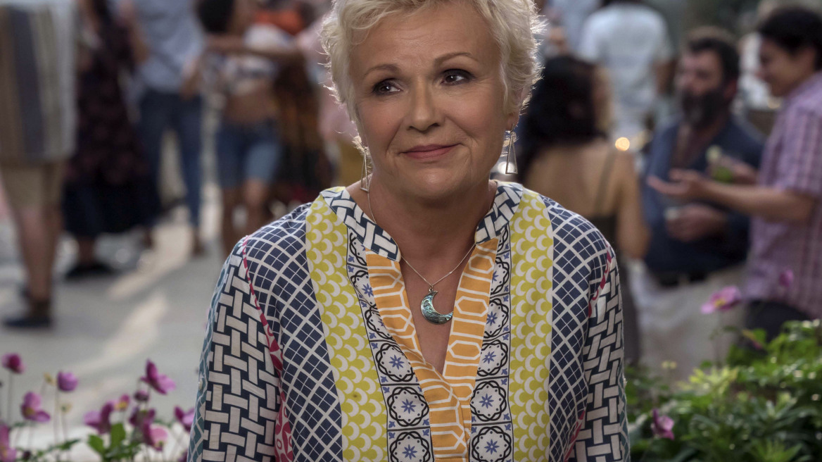 Τζούλι Γουόλτερς: «Μου αφαίρεσαν 30 εκατοστά από το παχύ έντερο» - Η σκληρή μάχη της ηθοποιού με τον καρκίνο