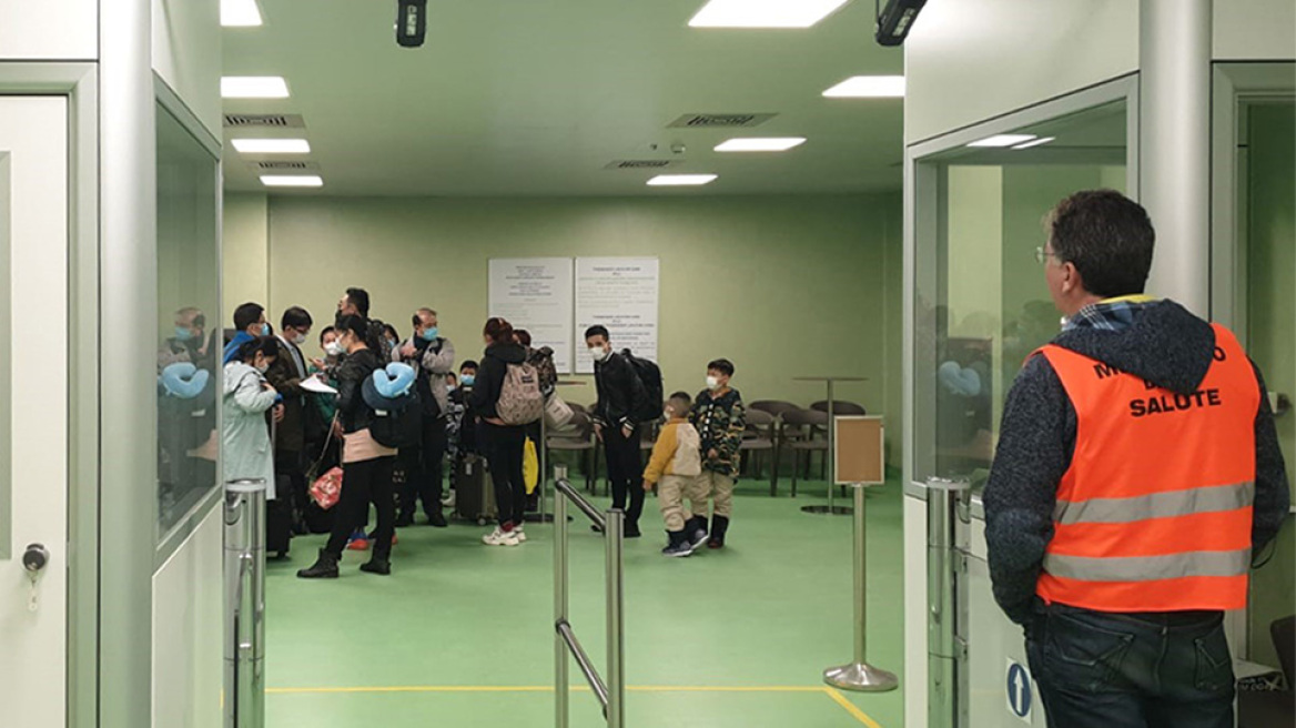 Κορωνοϊός: Δεν θα μπουν σε καραντίνα οι μαθητές 10 ελληνικών σχολείων που επιστρέφουν από Ιταλία