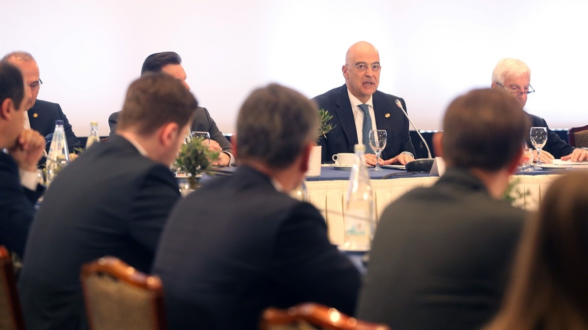 Δένδιας: Να στείλουμε ομόφωνο μήνυμα πλήρους ενσωμάτωσης των Δυτικών Βαλκανίων στην ΕΕ