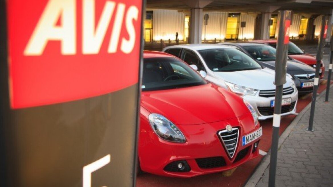 H Avis φέρνει πιλοτικά το car sharing στην Αθήνα