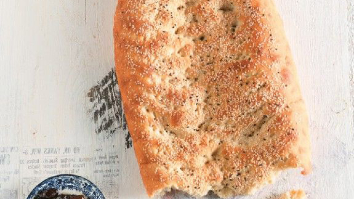 Καθαρά Δευτέρα: Σε τι τιμή θα αγοράσουμε την παραδοσιακή λαγάνα - Πόσο θα πληρώσουμε τον χαλβά