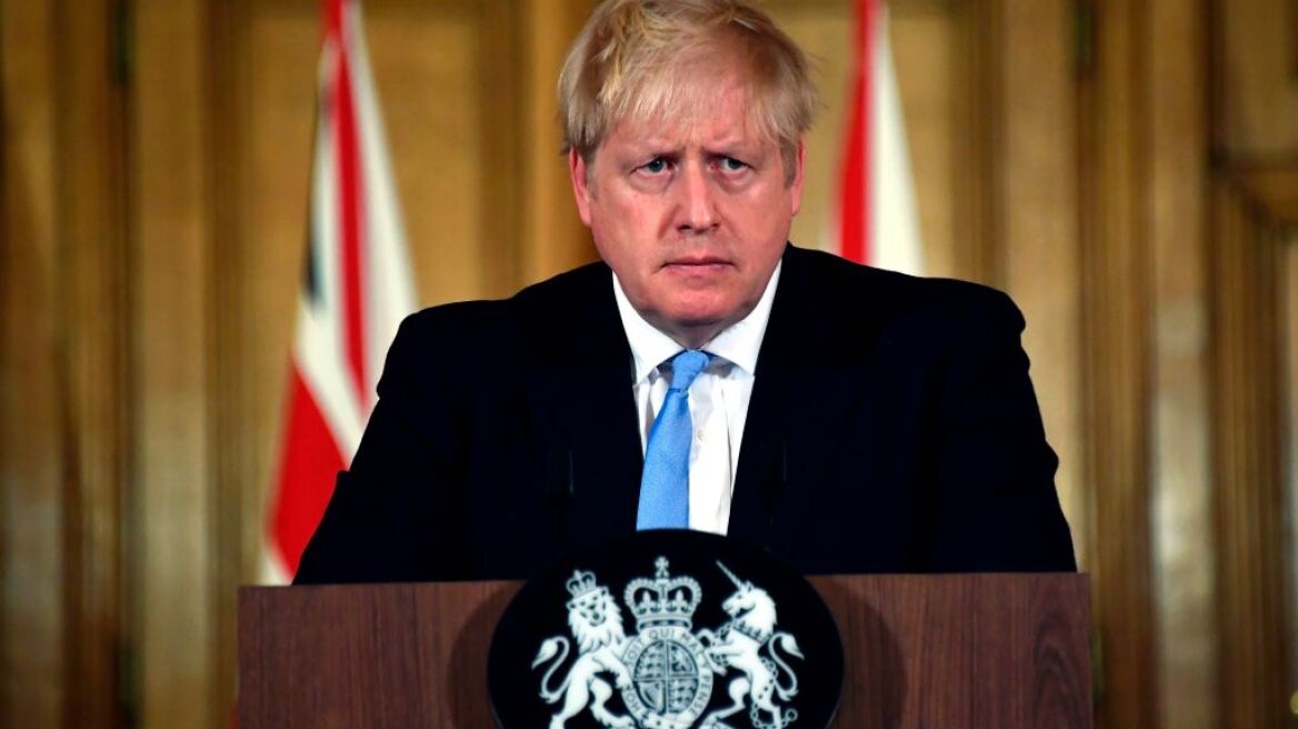 Κορωνοϊός - Τζόνσον: «Έχω ακόμα πυρετό, συνεχίζω στην καραντίνα»