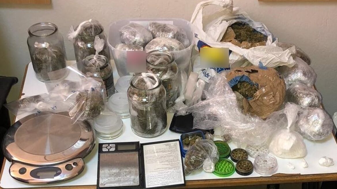 Ναρκωτικά: Μεγάλες ποσότητες κοκαΐνης και κάνναβης βρήκε Ο «Ακύλας»