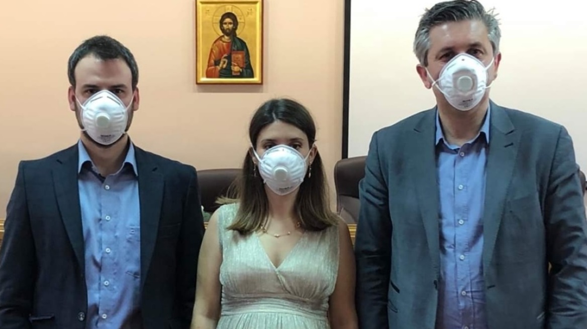 Κορωνοϊός - Νιόπαντρο ζευγάρι από την Αρτα: «Γιατί παντρευτήκαμε εν μέσω πανδημίας»