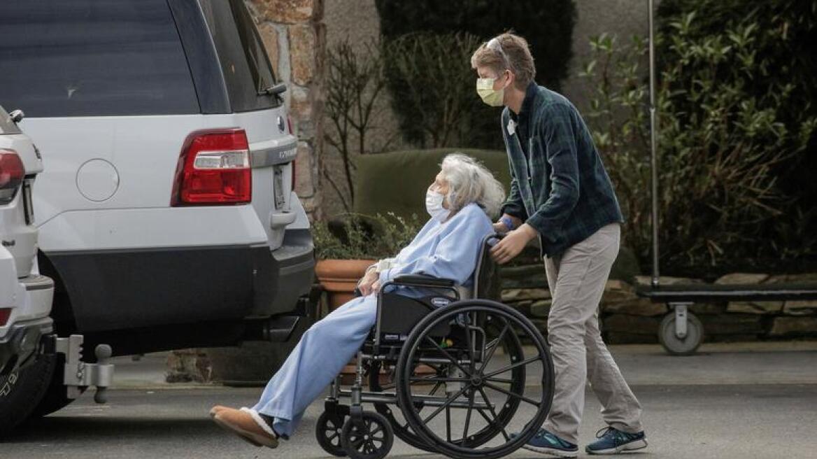 Κορωνοϊός στην Ισπανία: Το 1/3 των νεκρών ήταν ηλικιωμένοι σε γηροκομεία