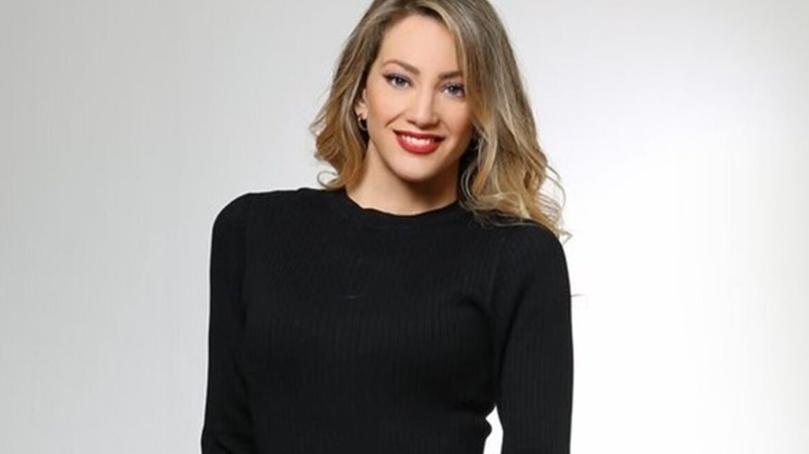 Η Εύα Τσάχρα δείχνει την κοιλιά της 4 μήνες μετά τη γέννηση της κόρης της 