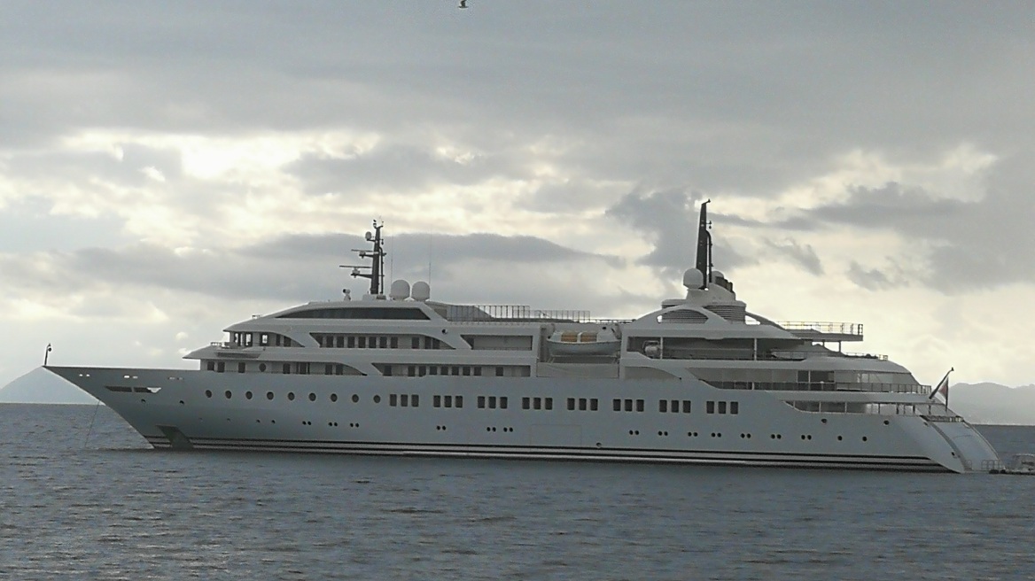 Η επιβλητική θαλαμηγός Dream του Γιώργου Προκοπίου 