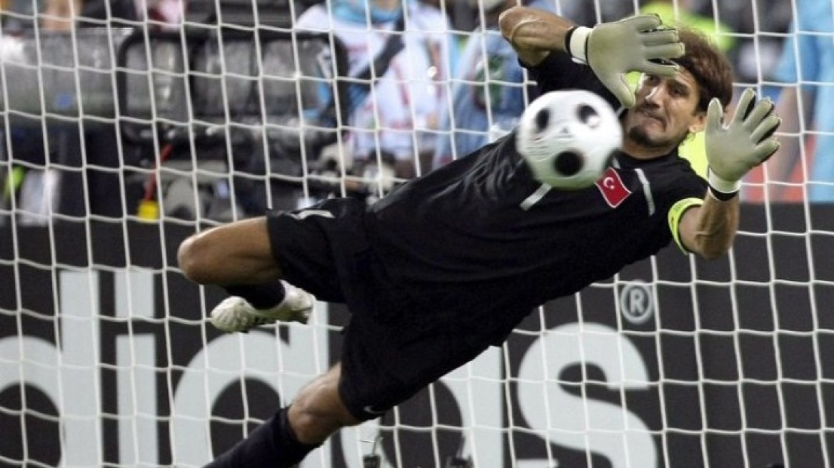 Κορωνοϊός: Στο νοσοκομείο ο παλαίμαχος Τούρκος τερματοφύλακας Ρουστού