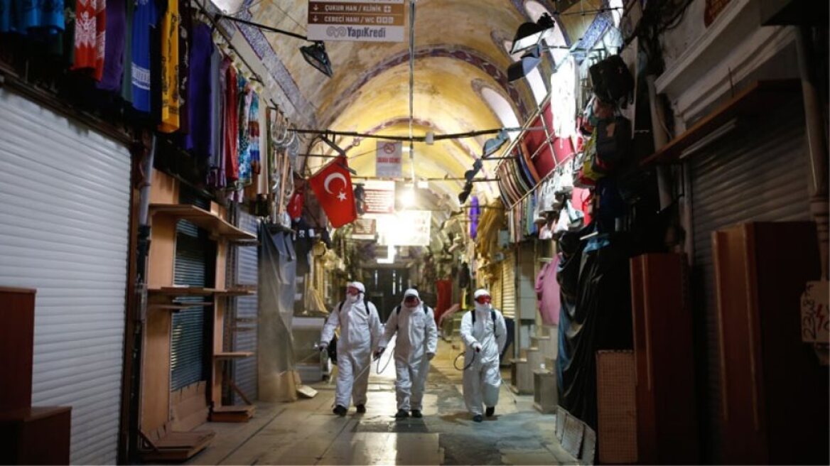 Κορωνοϊός - Τουρκία: Στους 131 οι νεκροί, ξεπέρασαν τις 9.000 τα κρούσματα