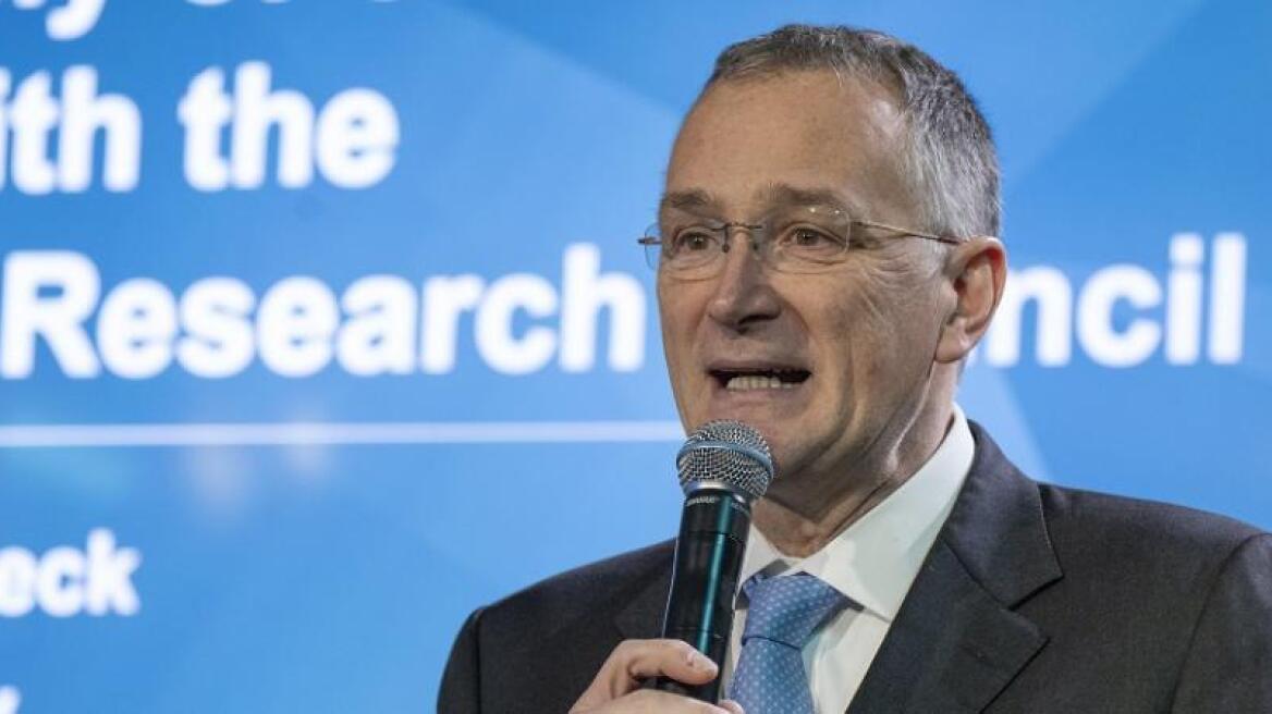 Κορωνοϊός: Παραιτήθηκε ο επικεφαλής του Ευρωπαϊκού Συμβουλίου Έρευνας 