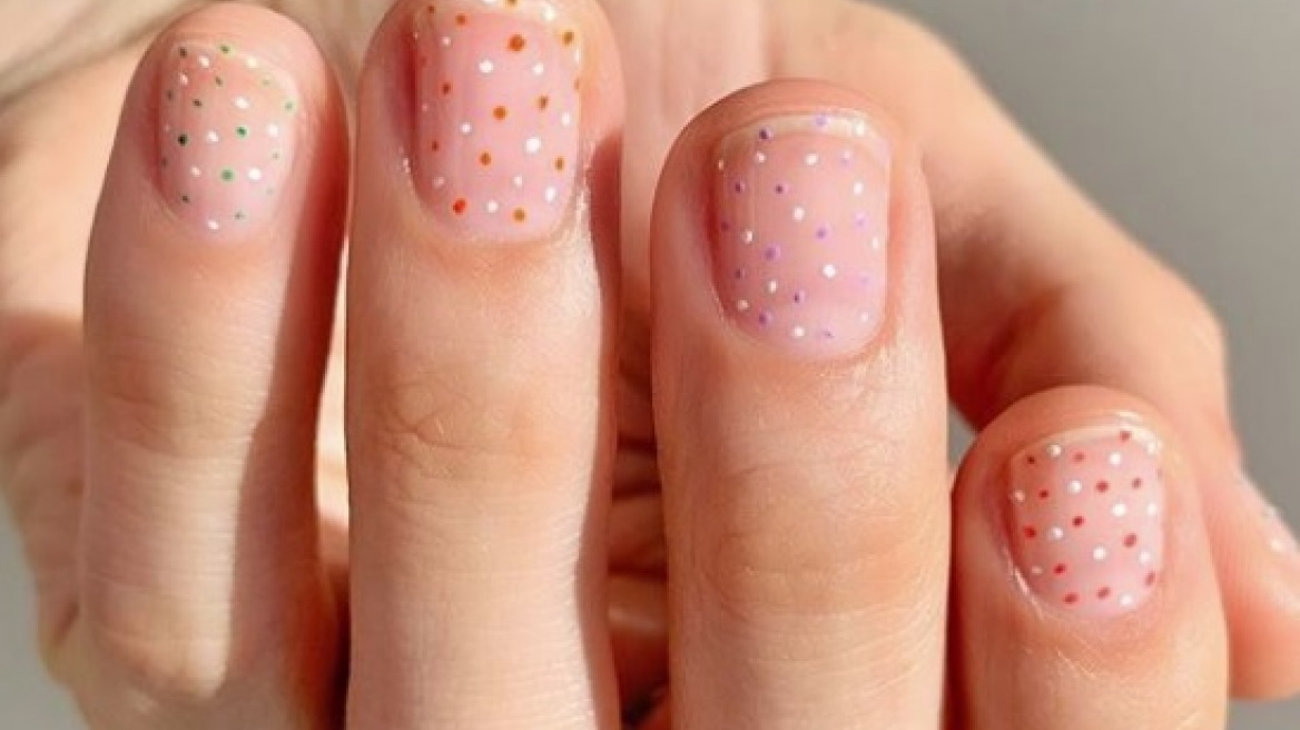 Tiny dots – Το πιο εύκολο και γλυκό μανικιούρ για το Πάσχα