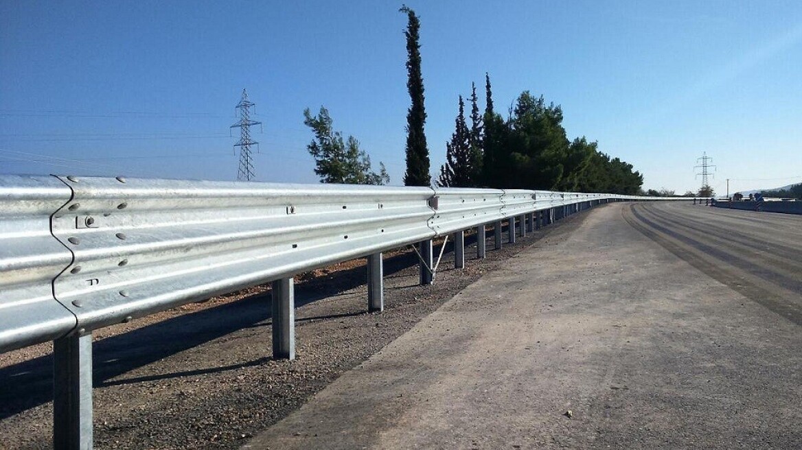 Ελλάδα:  Στηθαία ασφαλείας "Μade in… Turkey" στους δρόμους; 