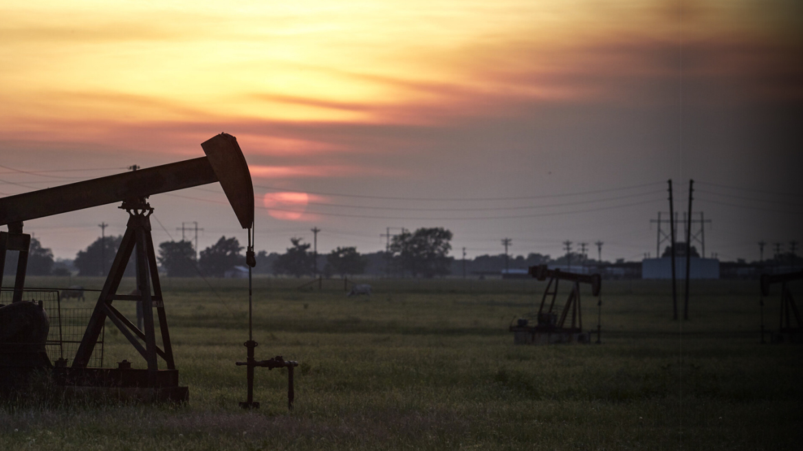 «Ξανατσιμπάει» το πετρέλαιο μετά τη χθεσινή… ανάπαυλα – Προς 7η εβδομάδα ανόδου