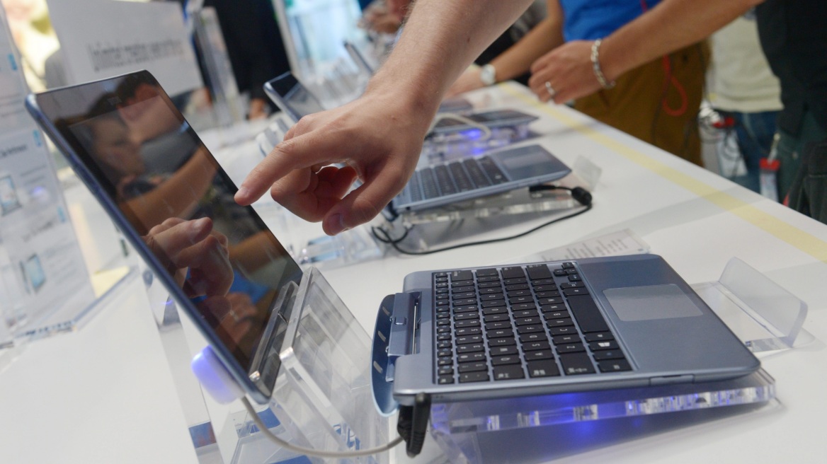 Υπουργείο Παιδείας: Δωρεά  8.400 τάμπλετ και λάπτοπ σε μαθητές και εκπαιδευτικούς