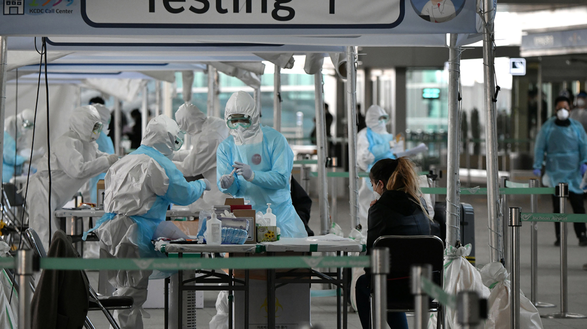 Κορωνοϊός: Τεστ ανίχνευσης από το σάλιο ενέκρινε η Υπηρεσία Τροφίμων και Φαρμάκων 