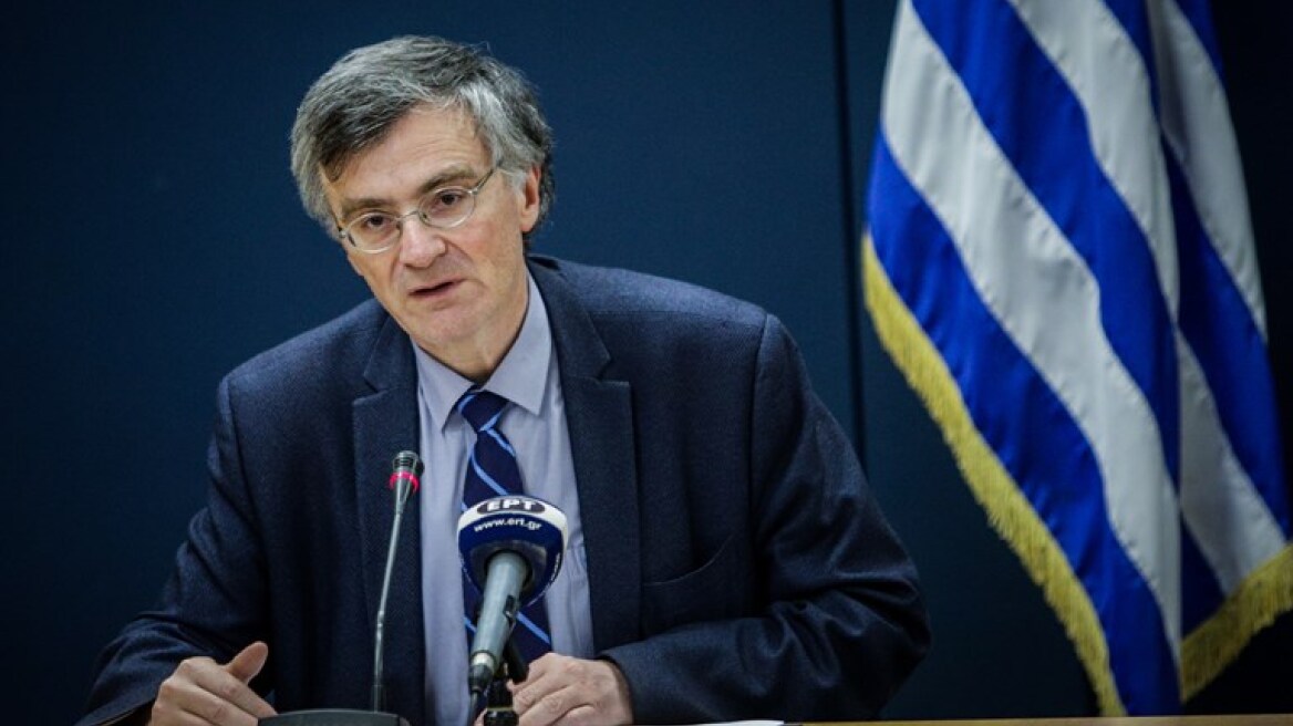 Δείτε βίντεο: Ο Σωτήρης Τσιόδρας έγινε και... παιδικό τραγούδι