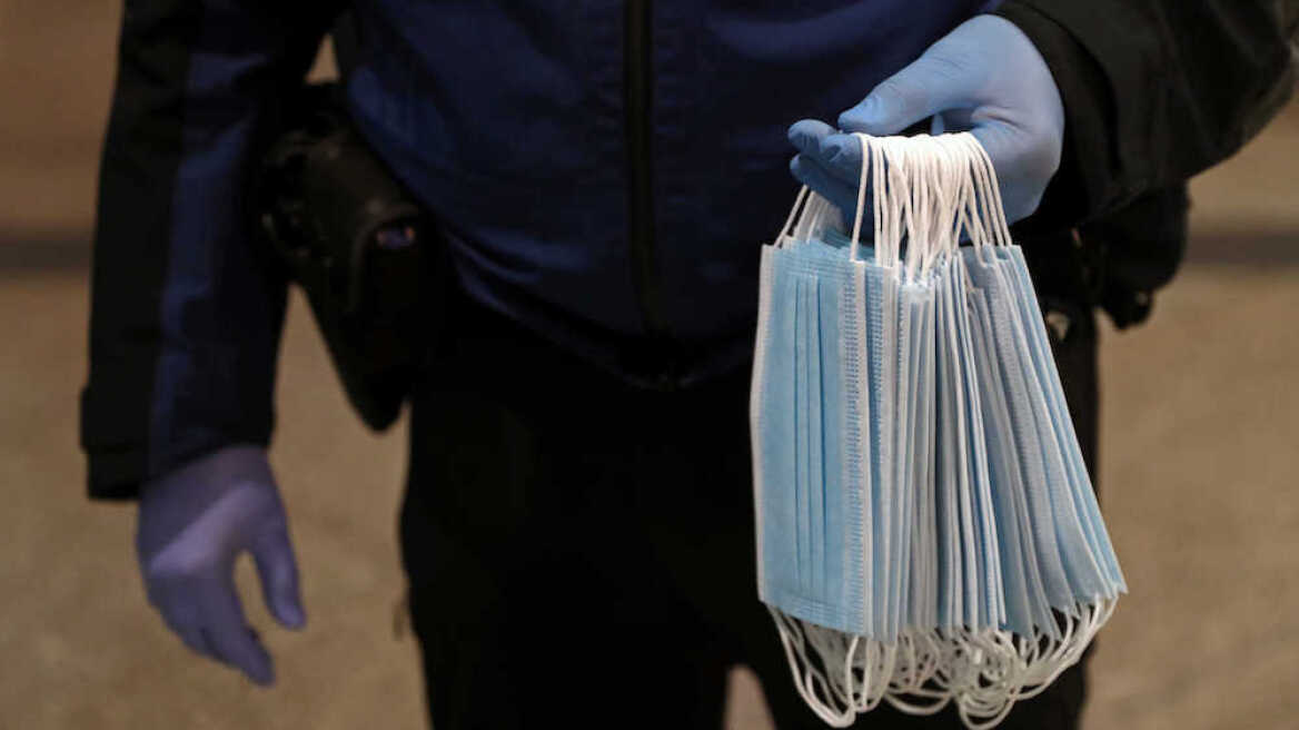 Κορωνοϊός: Αυτές οι μάσκες δε σε προστατεύουν!