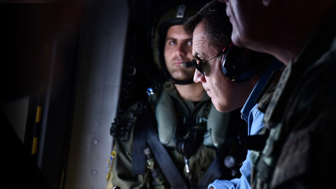 Ελληνοτουρκικά: Πού το πάει ο Ερντογάν μετά την παρενόχληση του ελικοπτέρου με τον υπουργό Άμυνας