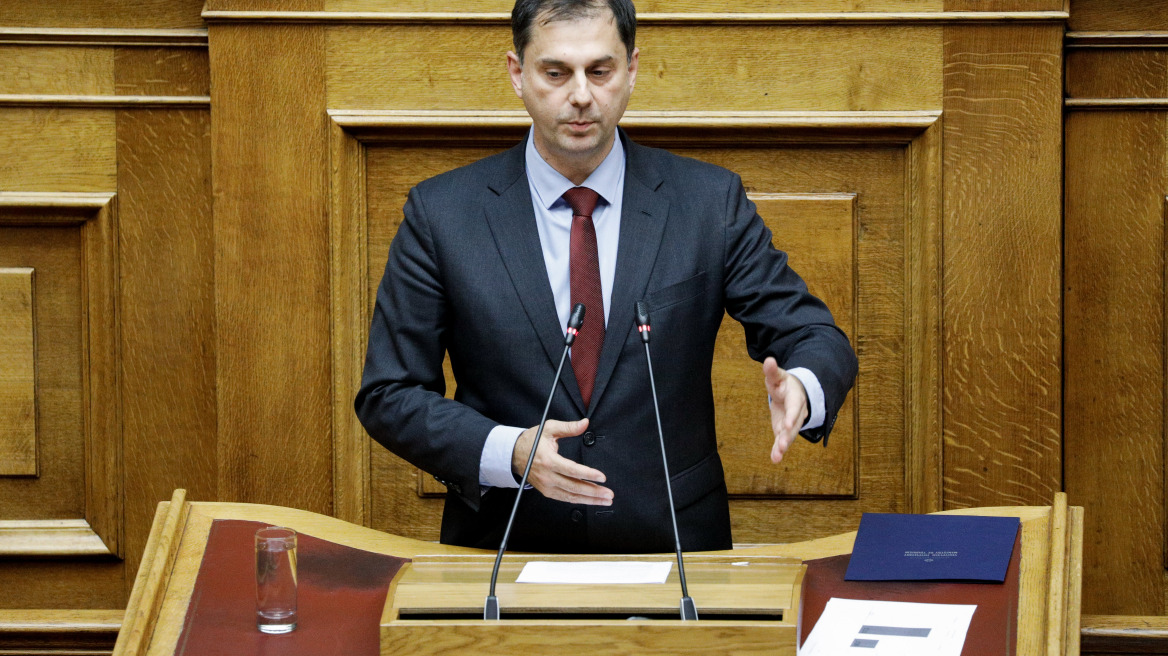 Θεοχάρης: Κερδίσαμε το στοίχημα του ανοίγματος του τουρισμού