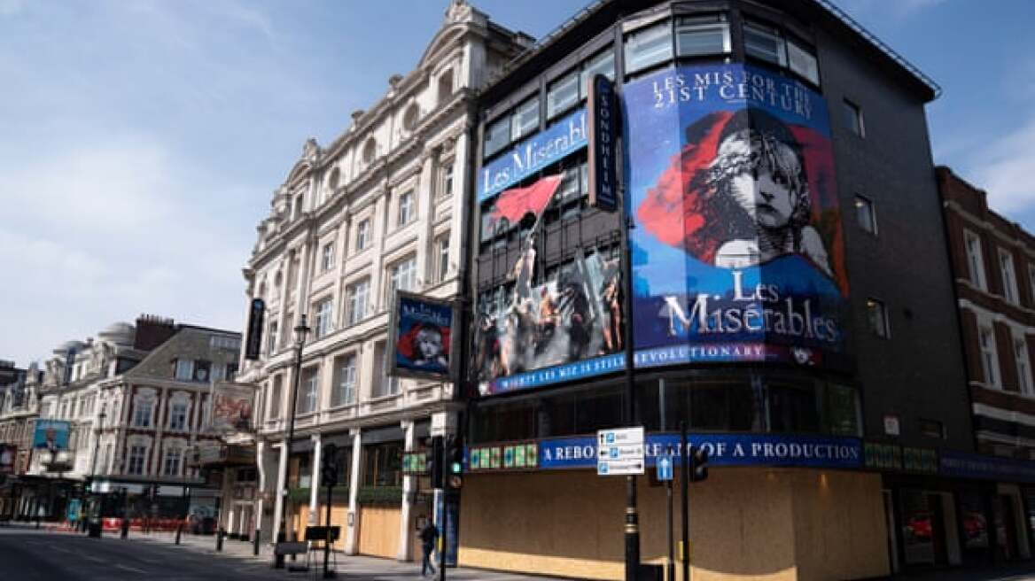 Απώλειες εκατομμυρίων και κίνδυνος «λουκέτων» από το West End έως το Broadway