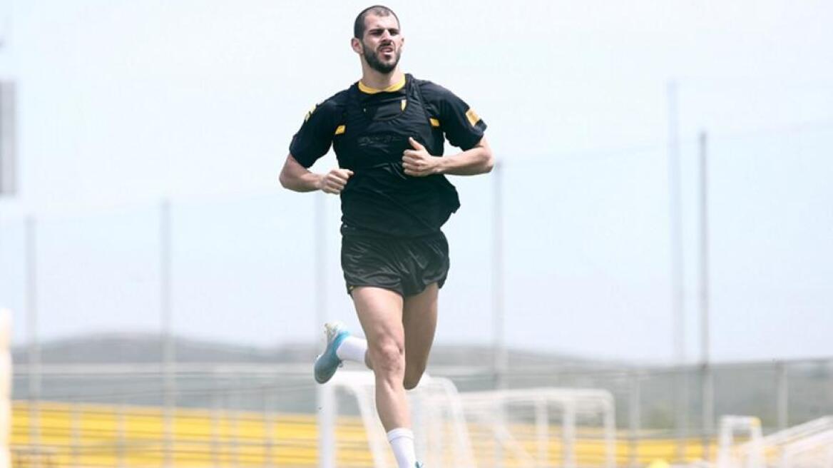 AEK: «O Νέλσον Ολιβέιρα είναι εδώ!»