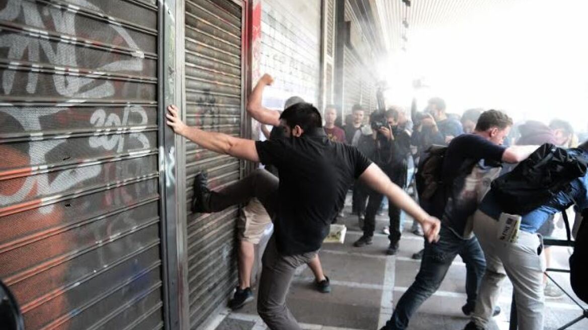 Συγκέντρωση διαμαρτυρίας εργαζομένων στον τουρισμό και τον επισιτισμό