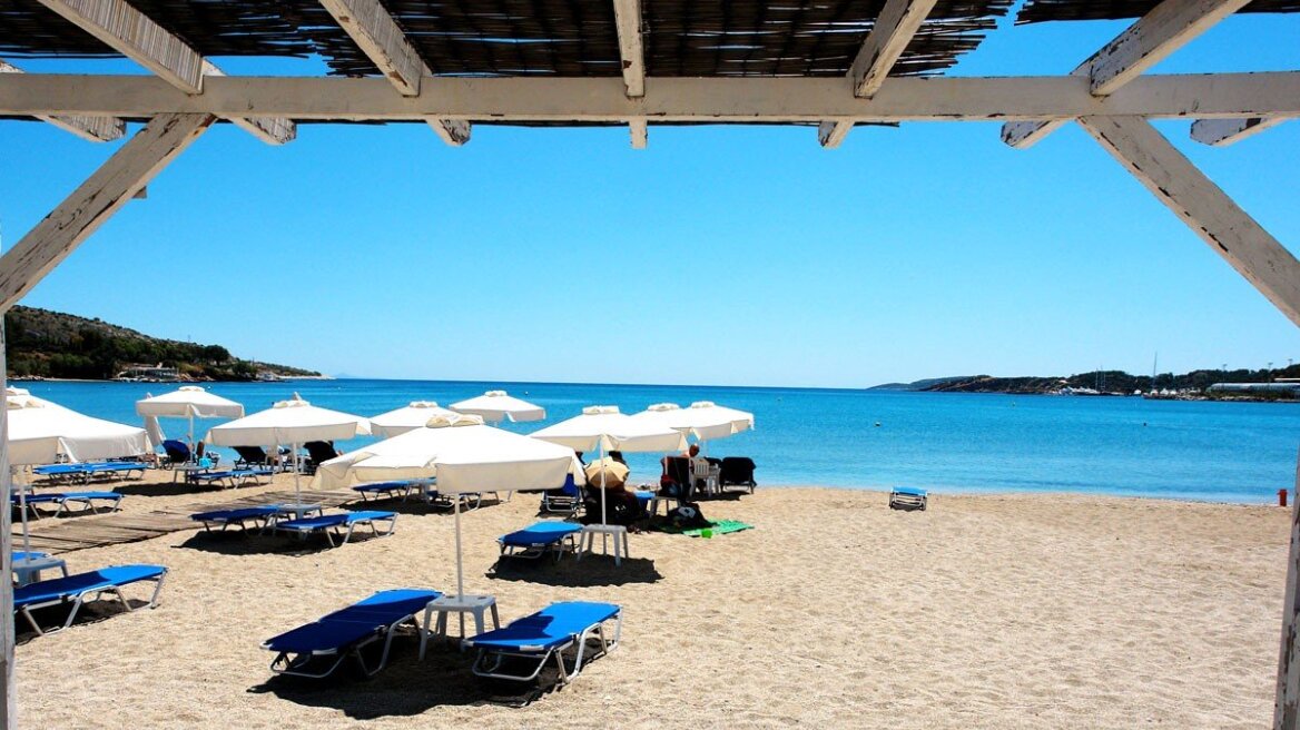 ΕΤΑΔ: Νέα πολιτική λόγω κορωνοϊού για την πλαζ Βουλιαγμένης