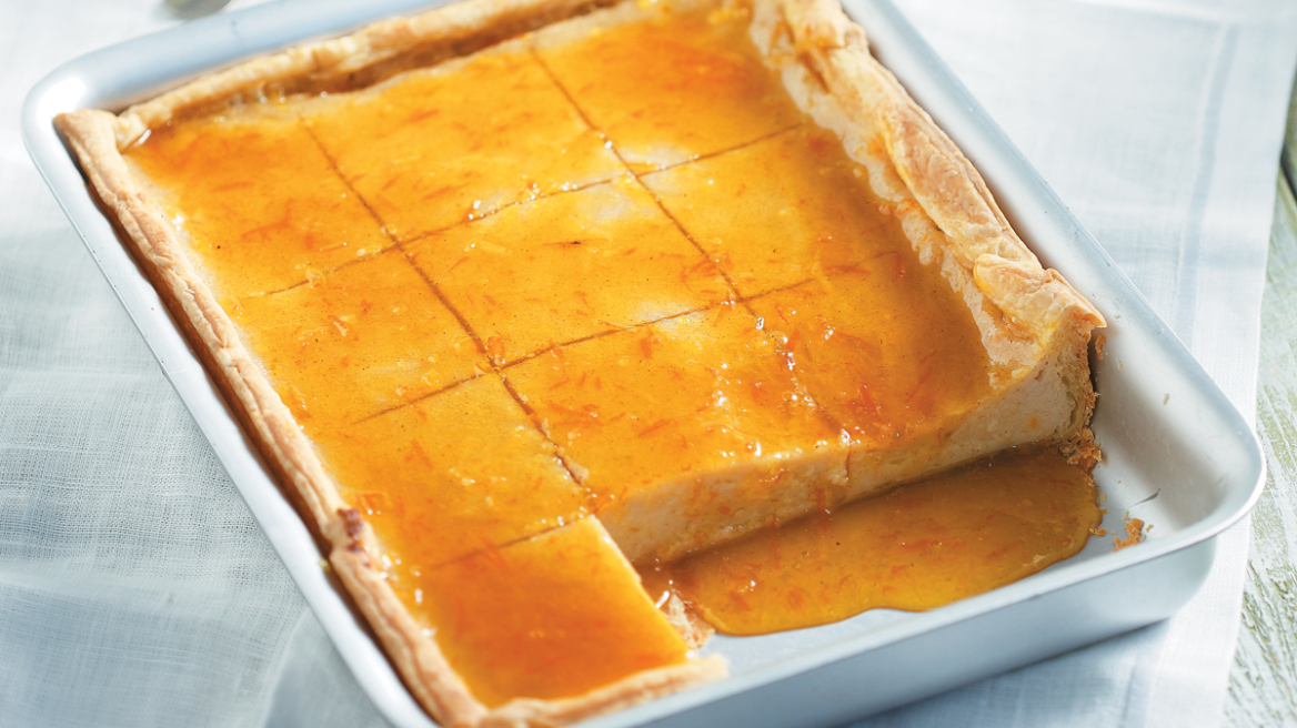 Γυμνή γαλατόπιτα με σιρόπι πορτοκάλι
