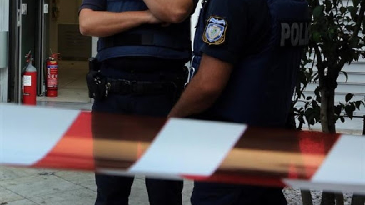 Βόλος: Έστησε ενέδρα στον γείτονά του και τον μαχαίρωσε στην είσοδο της πολυκατοικίας