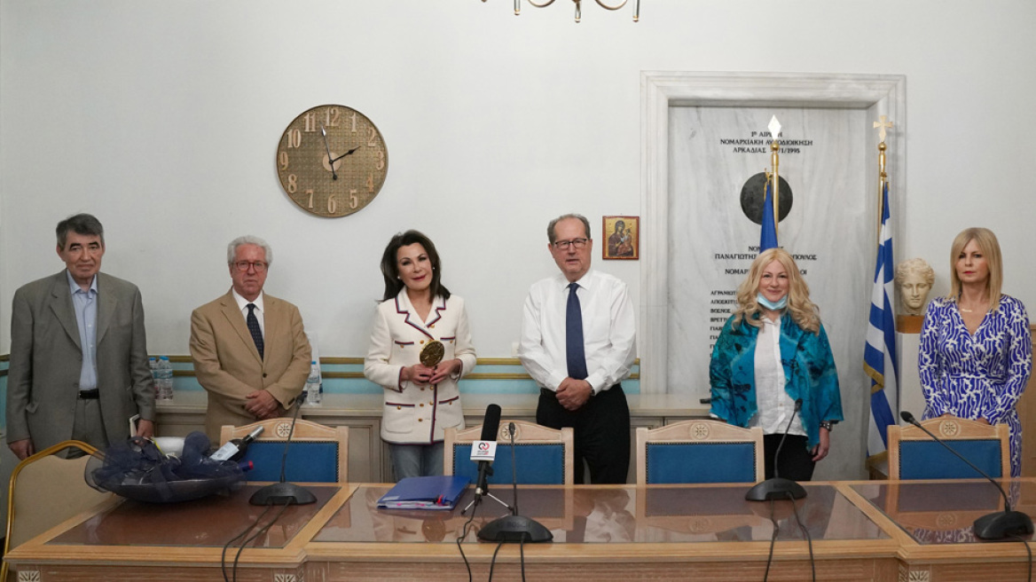 «Ελλάδα 2021»: Επίσκεψη της Γιάννας Αγγελοπούλου στην Τρίπολη