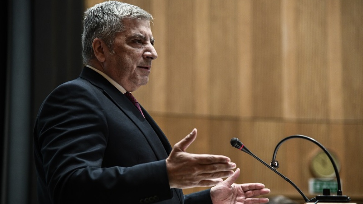 Πατούλης: Οργή για τον ψευδογιατρό - Γίνονται έλεγχοι στα πτυχία των μελών του ΙΣΑ