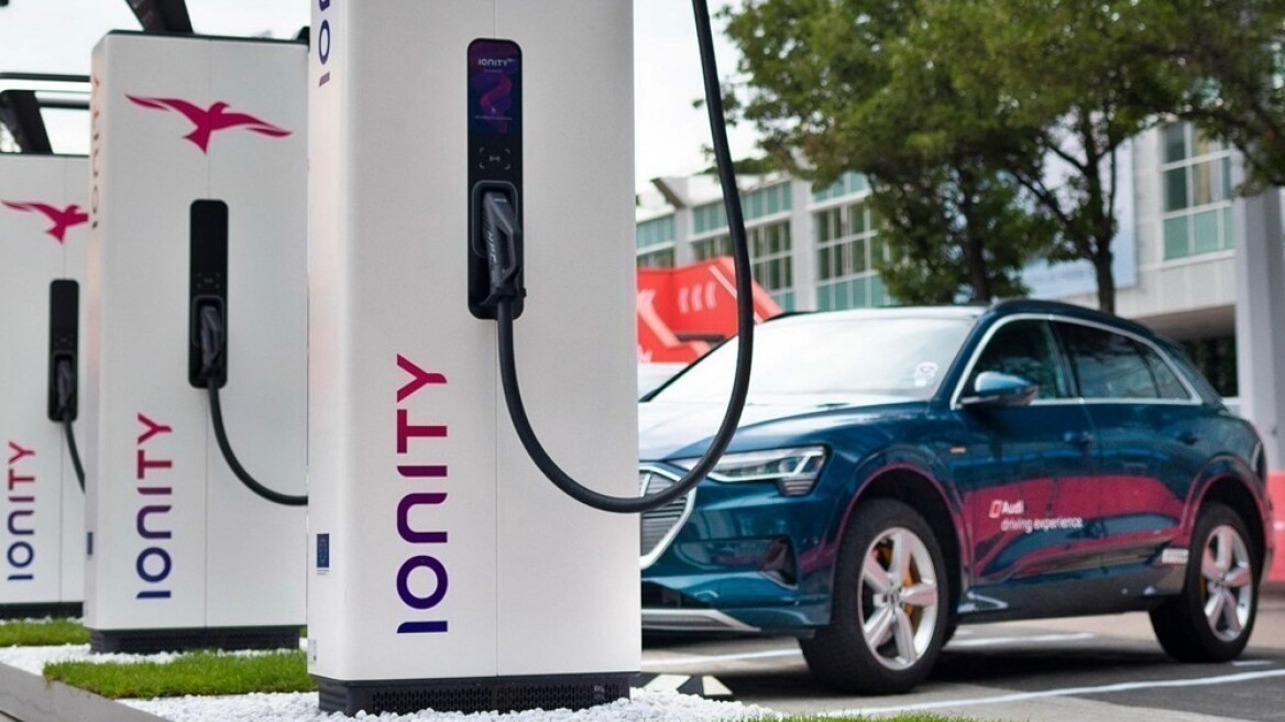 Υποχρεωτικές οι υποδομές για ηλεκτρικά στις οικοδομές