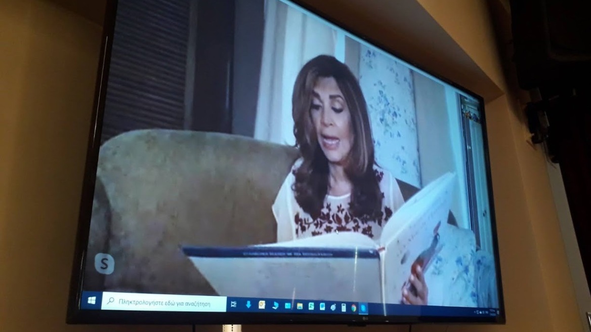  Μιμή Ντενίση: Διάβασε ένα από τα πιο συμβολικά παραμύθια στον Σύνδεσμο Προστασίας Παιδιών και ΑμΕΑ 