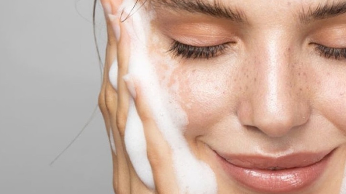 #60SecondRule – Ο κανόνας που χαρίζει λαμπερό και υγιές δέρμα