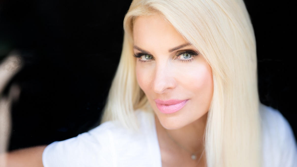 Ο Alpha αποχαιρετά την Ελένη Μενεγάκη