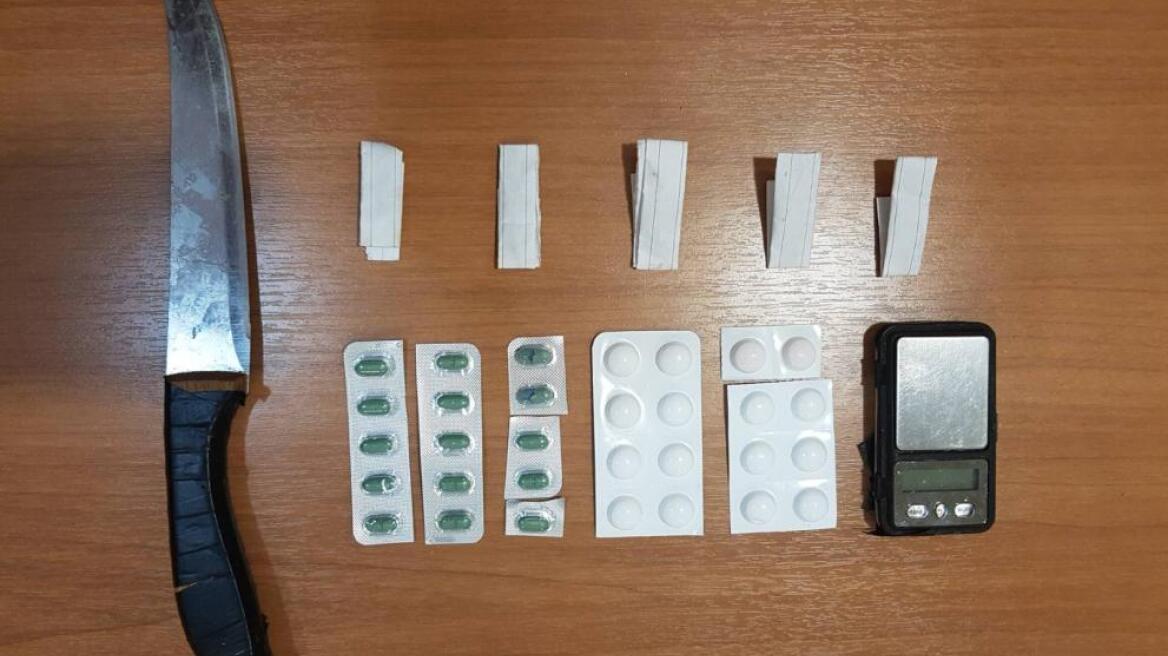 Μετανάστες με ναρκωτικά και μαχαίρια σε Μόρια και Μυτιλήνη