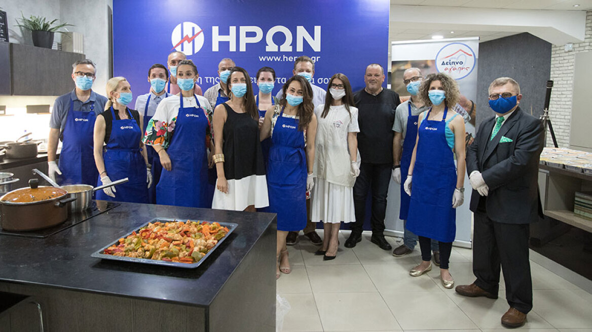 «Δείπνο Αγάπης» από τους εργαζόμενους του ΗΡΩΝΑ για τους άστεγους πολίτες της Αθήνας 