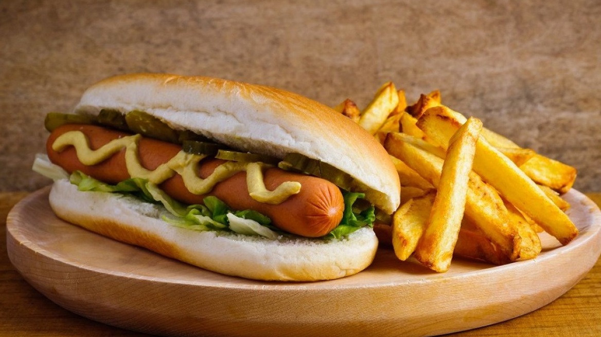 9 εύκολοι τρόποι να αναβαθμίσεις γευστικά το hot dog