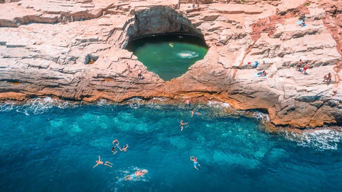 Νέο σποτ για τουρισμό: «Μένουμε ασφαλείς, απολαμβάνουμε Ελλάδα» το μήνυμα 