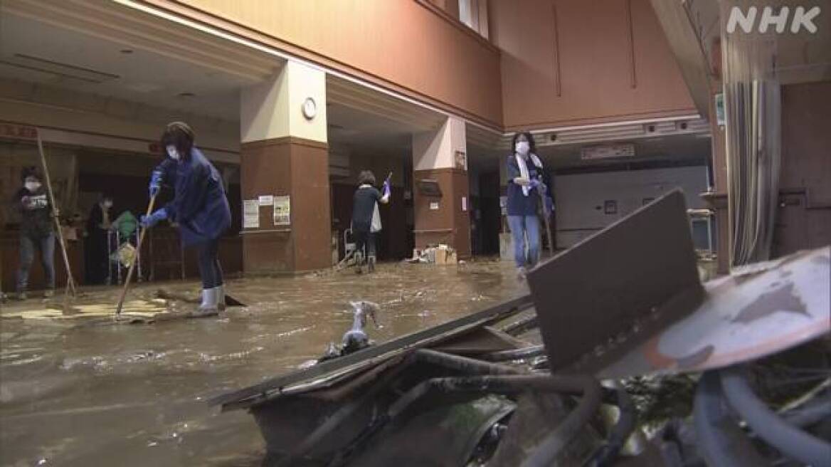 Ιαπωνία: Τουλάχιστον 34 νεκροί από τις καταρρακτώδεις βροχές