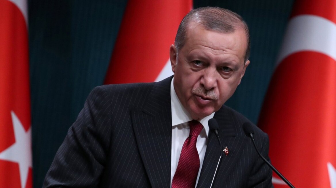 "Εκτός ελέγχου" ο Ερντογάν: Κάνει επίθεση και στους Γερμανούς μέσω του αυτοκινήτου!