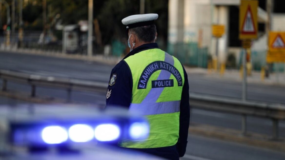 Τροχαία: Συνολικά 471 παραβάσεις για οδήγηση υπό την επήρεια αλκοόλ μέσα σε ένα τριήμερο