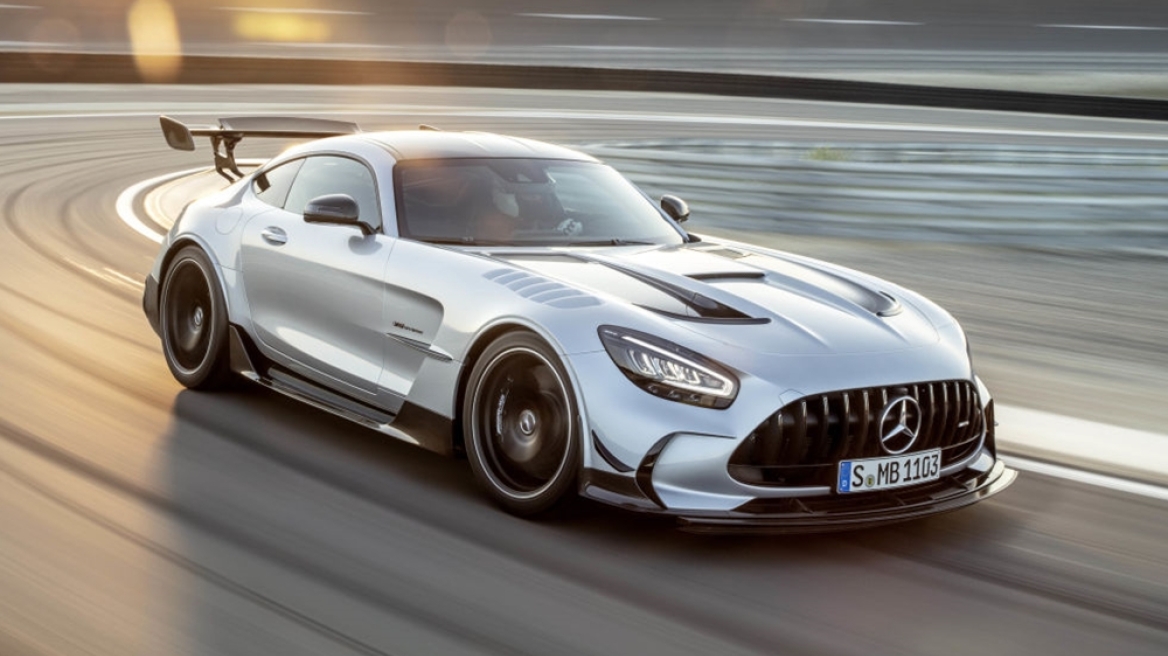 Παρουσιάστηκε η νέα Mercedes-AMG GT Black Series 