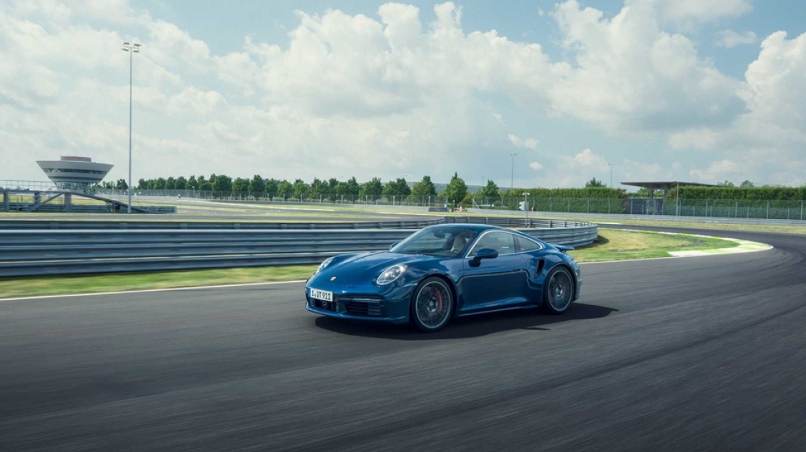 Παρουσιάστηκε η νέα Porsche 911 Turbo  